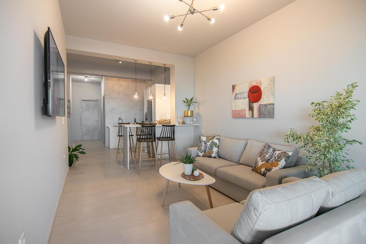 Georgianna'S Suite With Private Pool , 'Blank Suite' Charokopio Exterior photo