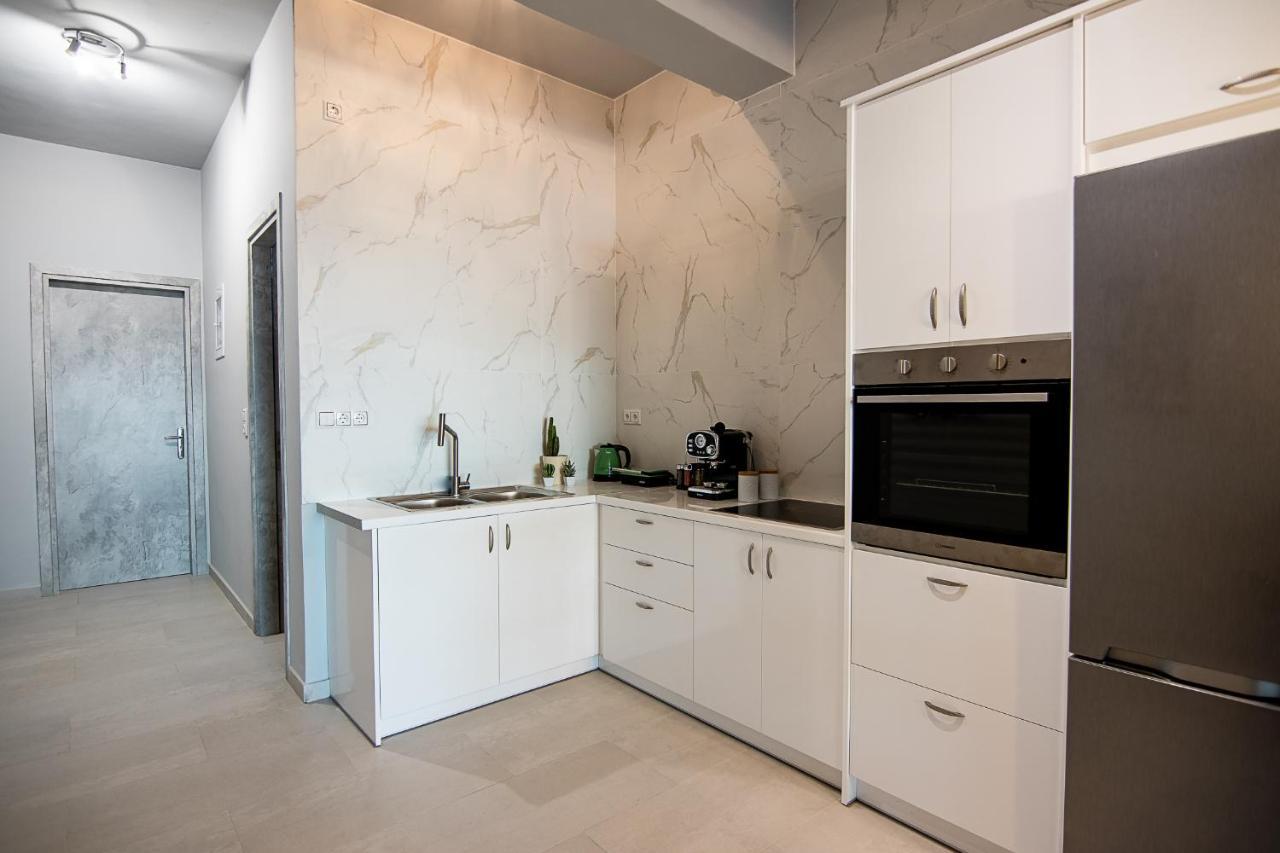 Georgianna'S Suite With Private Pool , 'Blank Suite' Charokopio Exterior photo