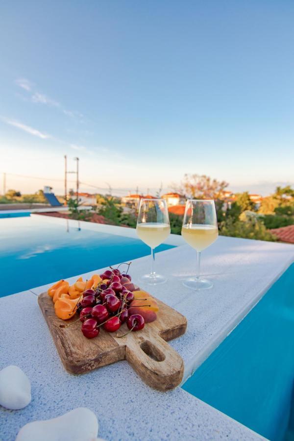Georgianna'S Suite With Private Pool , 'Blank Suite' Charokopio Exterior photo