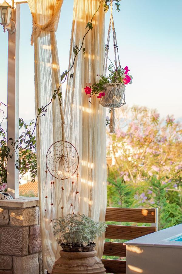 Georgianna'S Suite With Private Pool , 'Blank Suite' Charokopio Exterior photo