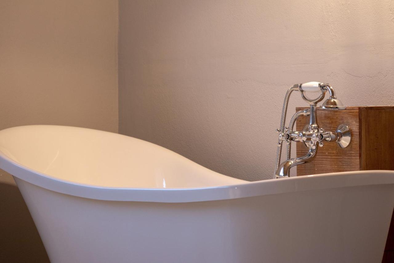 Georgianna'S Suite With Private Pool , 'Blank Suite' Charokopio Exterior photo