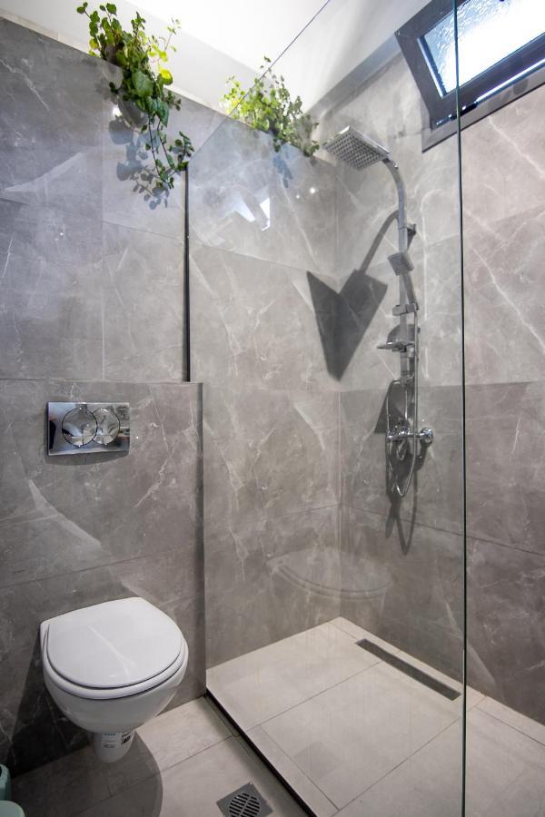 Georgianna'S Suite With Private Pool , 'Blank Suite' Charokopio Exterior photo