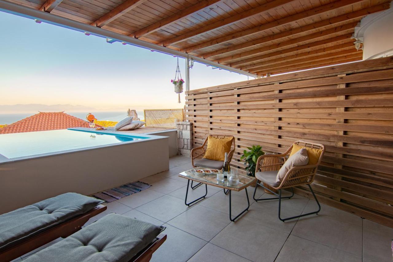 Georgianna'S Suite With Private Pool , 'Blank Suite' Charokopio Exterior photo
