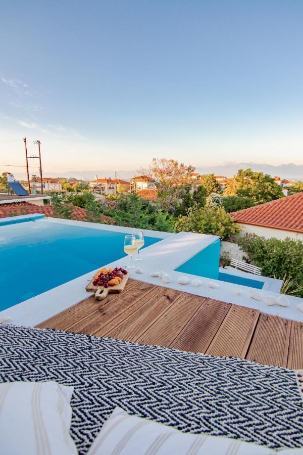 Georgianna'S Suite With Private Pool , 'Blank Suite' Charokopio Exterior photo